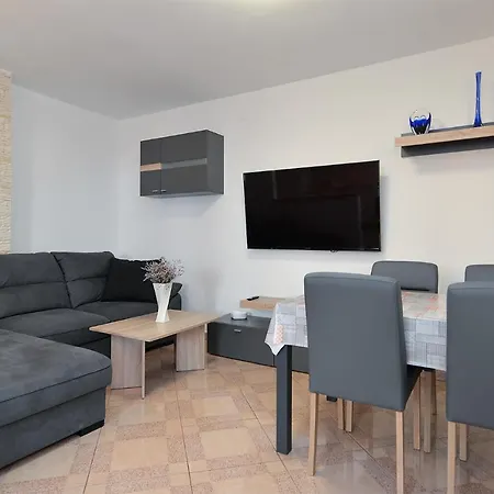 Apartments Milena 436 Fazana Exterior photo