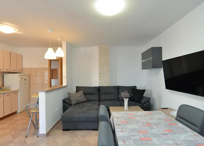 Apartments Milena 436